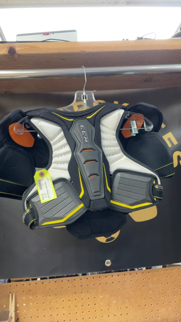 CCM Super Tacks AS1 Junior Large Hockey Shoulder Pads