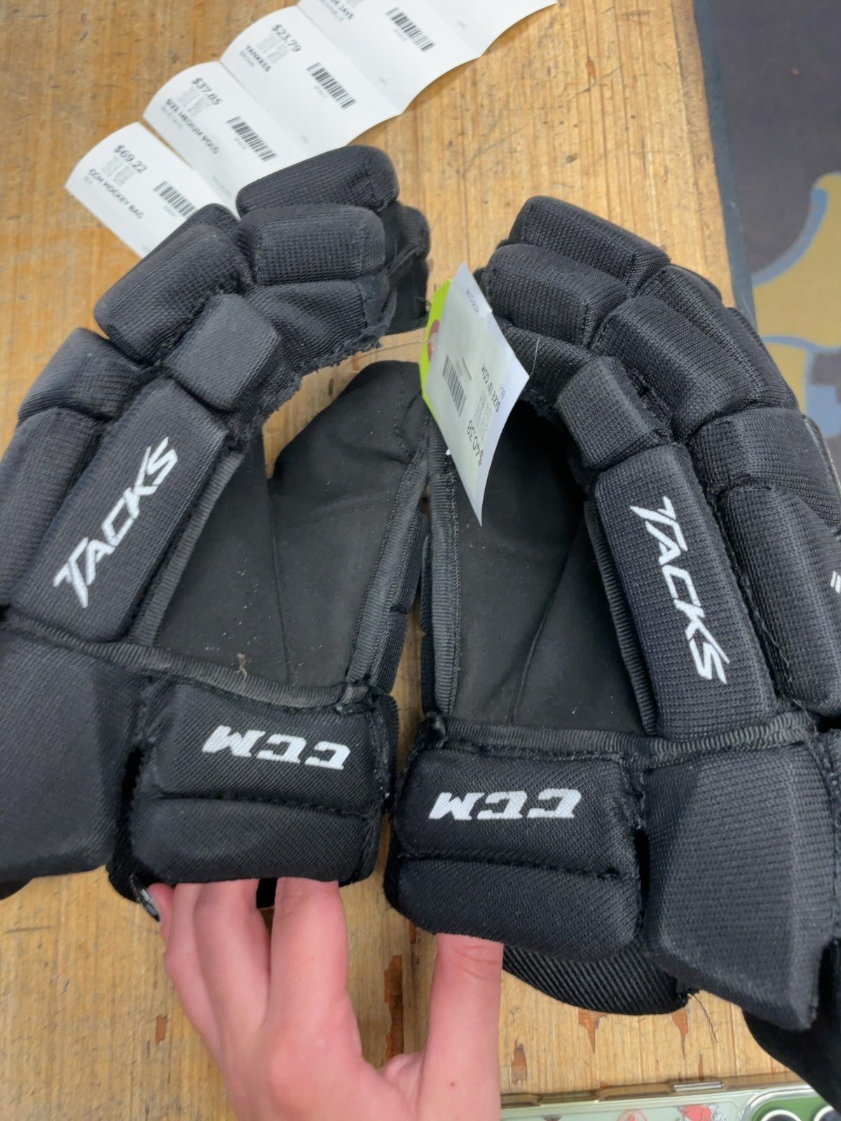CCM Tacks 2052 13" Hockey Gloves