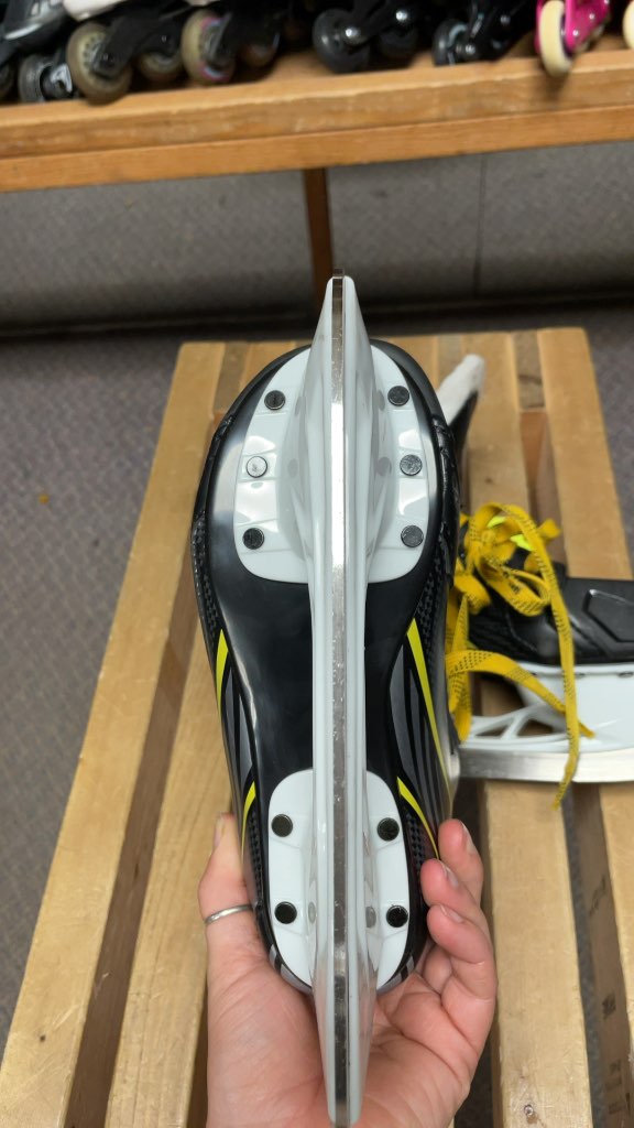 CCM Tacks 2092 Hockey Skates - Size 13C