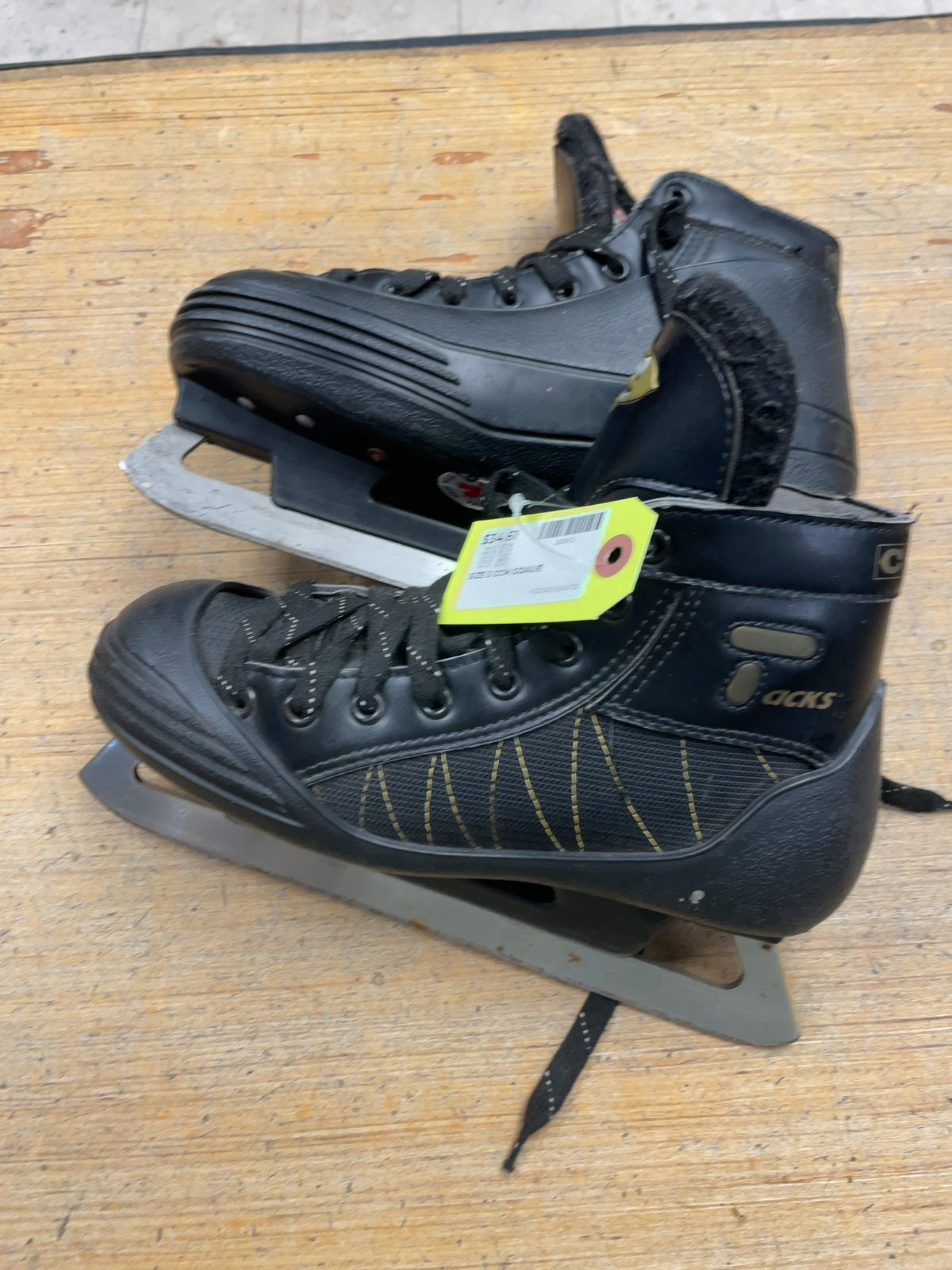 CCM Tacks 550 Size 5 Goalie Skates