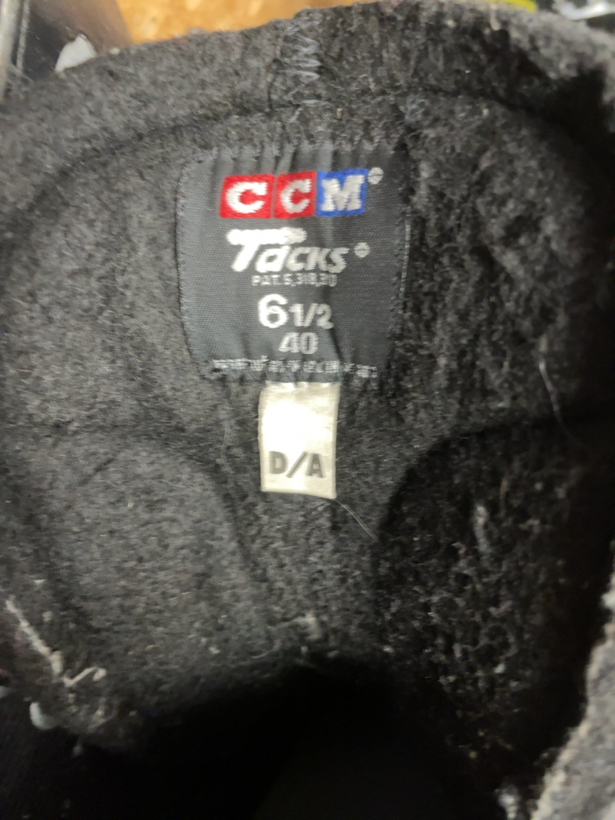 CCM Tacks 670 Size 6.5 Hockey Skates