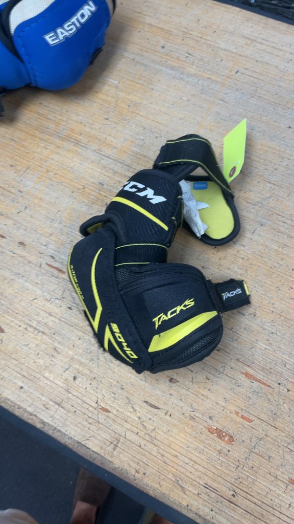 CCM Tacks 9040 Junior Small Hockey Elbow Pads