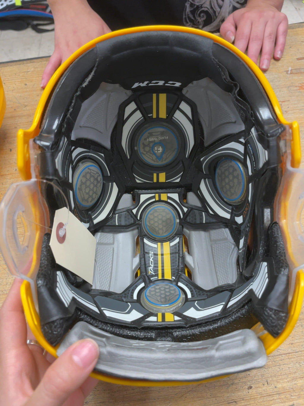 CCM Tacks 910 Size 6 3/8 - 7" Hockey Helmet