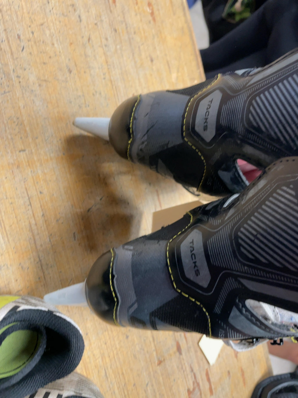 CCM Tacks AS 550 Size 11C Hockey Skates