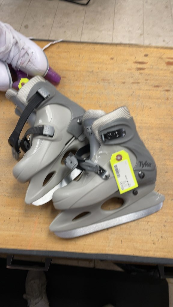 CCM Tyke Adjustable Ice Skates