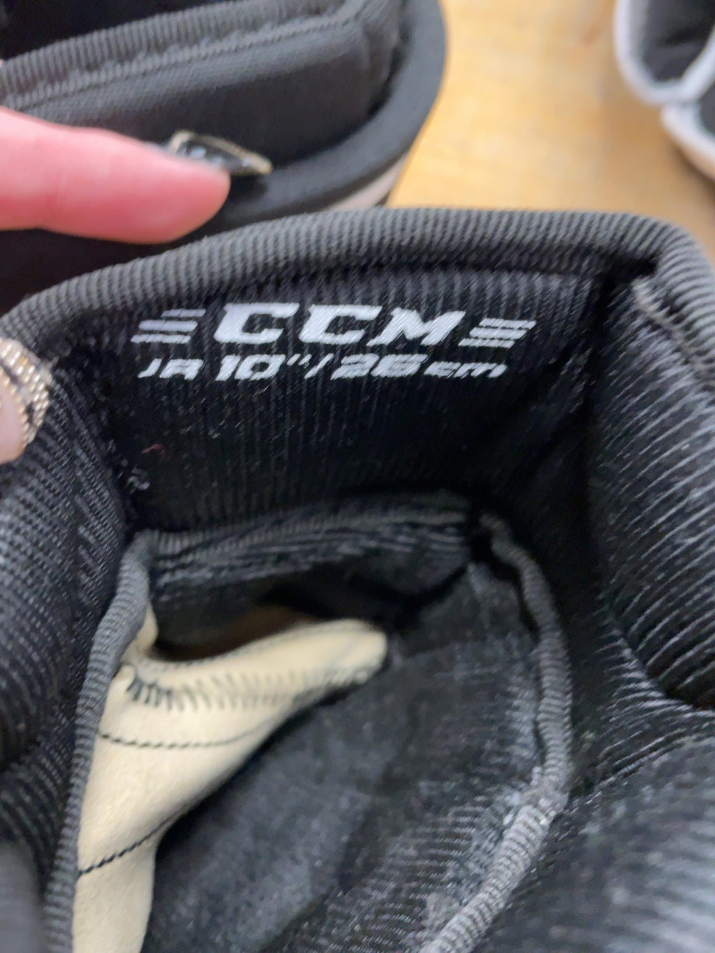 CCM Ultra 2.0 JR 10" Hockey Gloves