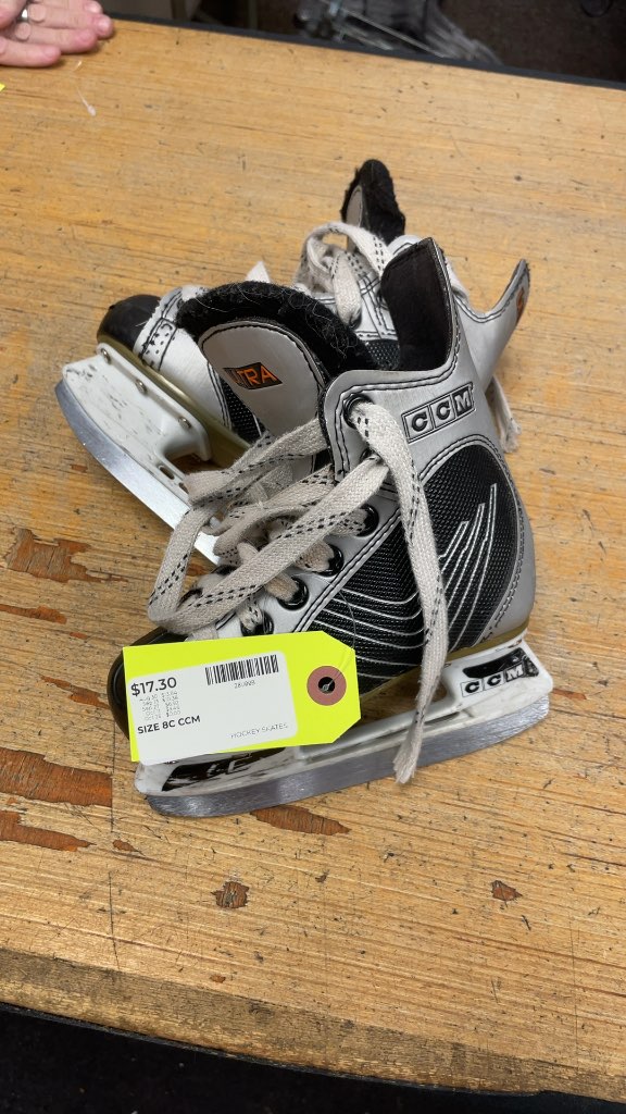 CCM Ultra Hockey Skates Size 8C