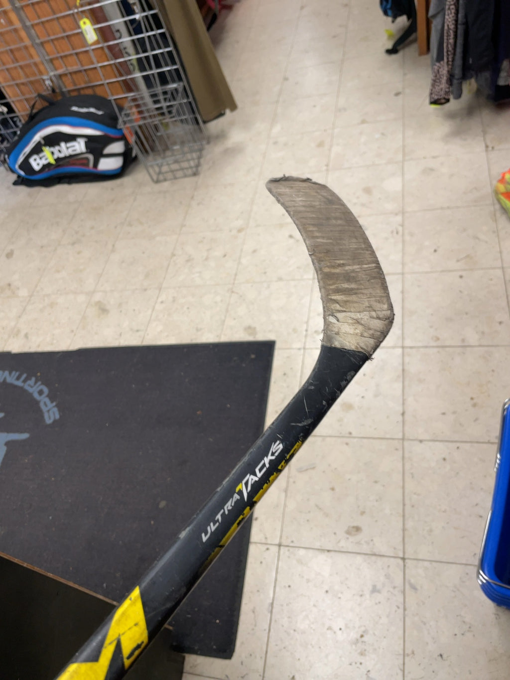 CCM Ultra Tacks 35 Flex RH Hockey Stick