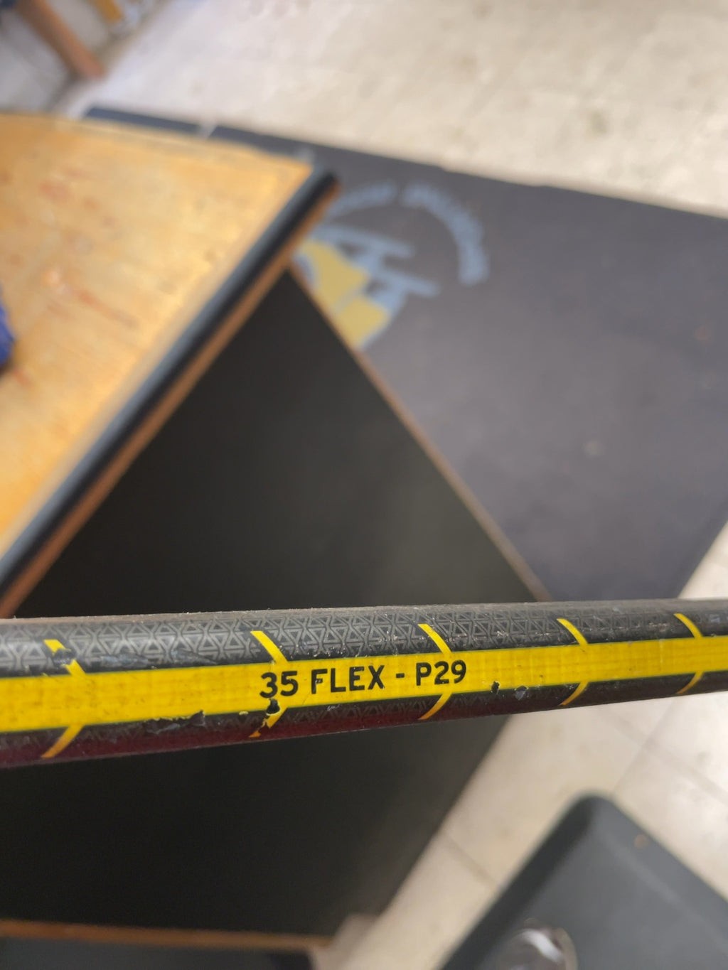 CCM Ultra Tacks 35 Flex RH Hockey Stick