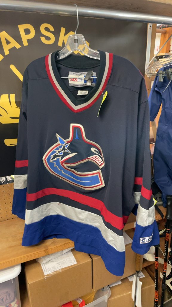 CCM Vancouver Canucks Orca Hockey Jersey - Size Large