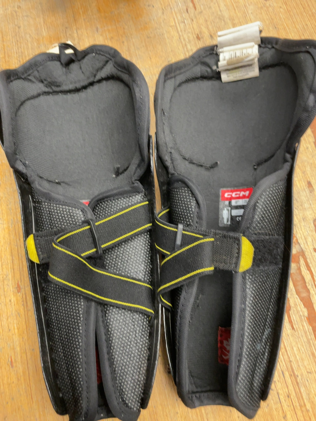 CCM Vector 10" Youth Hockey Shin Pads