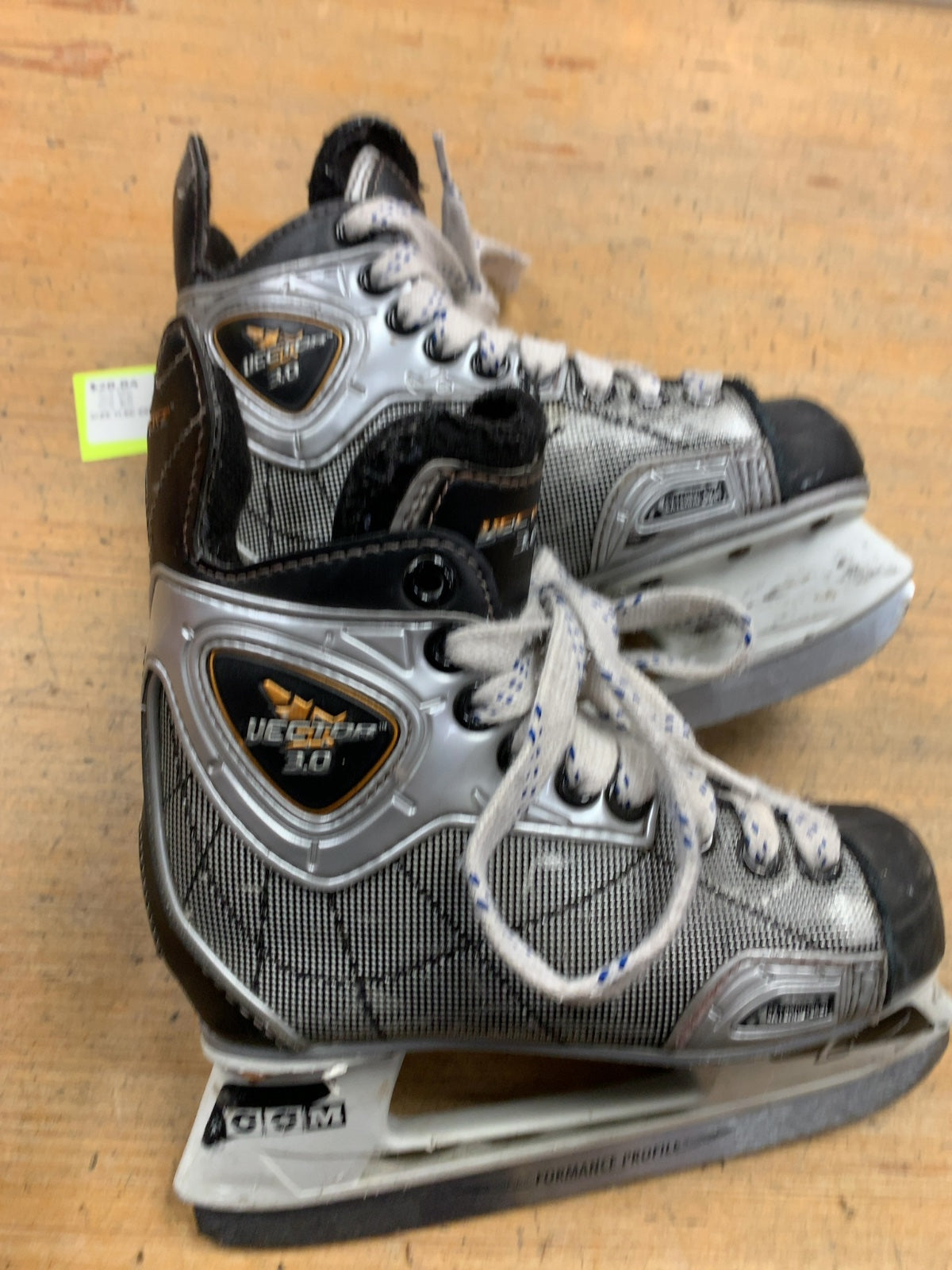 CCM Vector 3.0 11.5C Hockey Skates