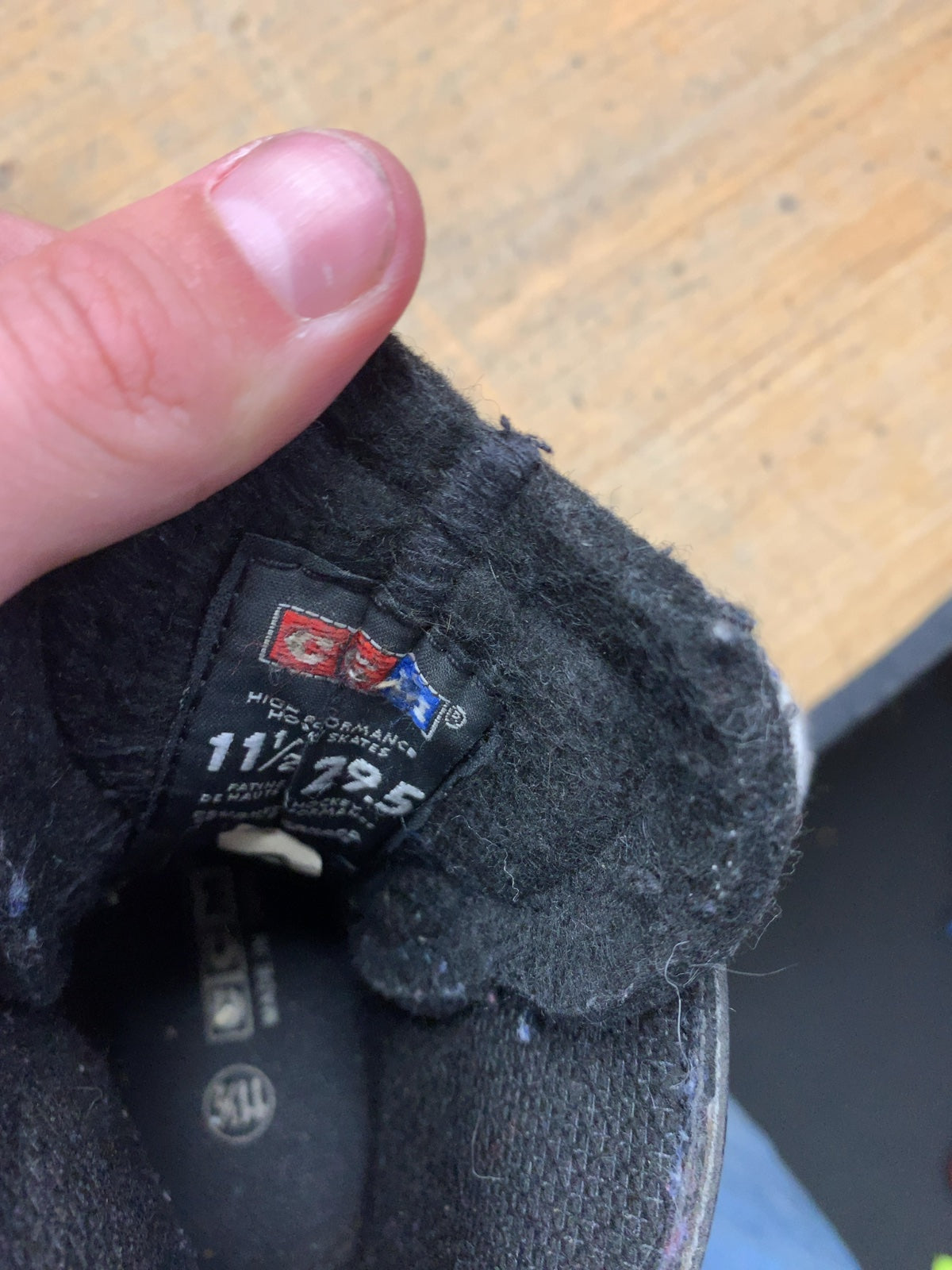 CCM Vector 3.0 11.5C Hockey Skates