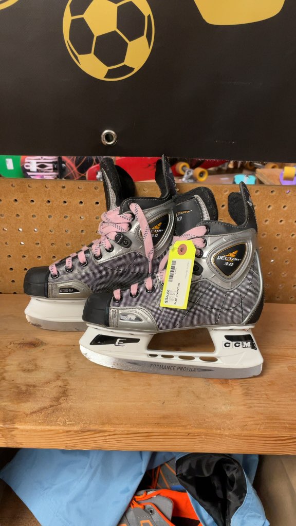 CCM Vector 3.0 Hockey Skates