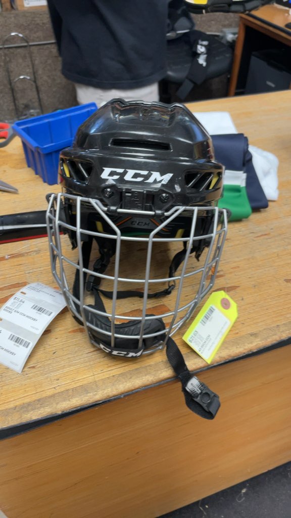 CCM Youth Hockey Helmet with Cage - Black (47-55cm)