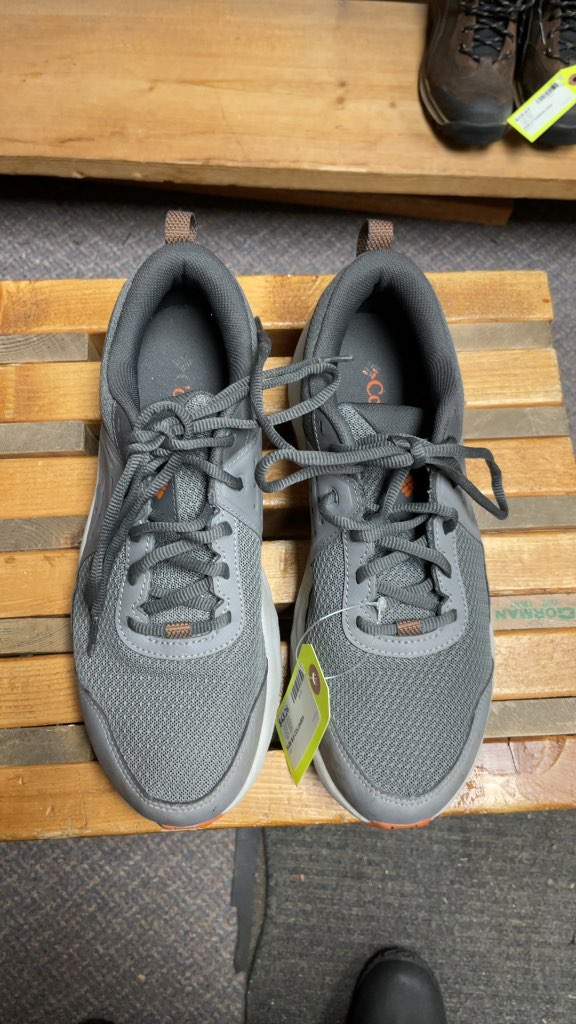 Columbia Grey Runners - Size 8.5