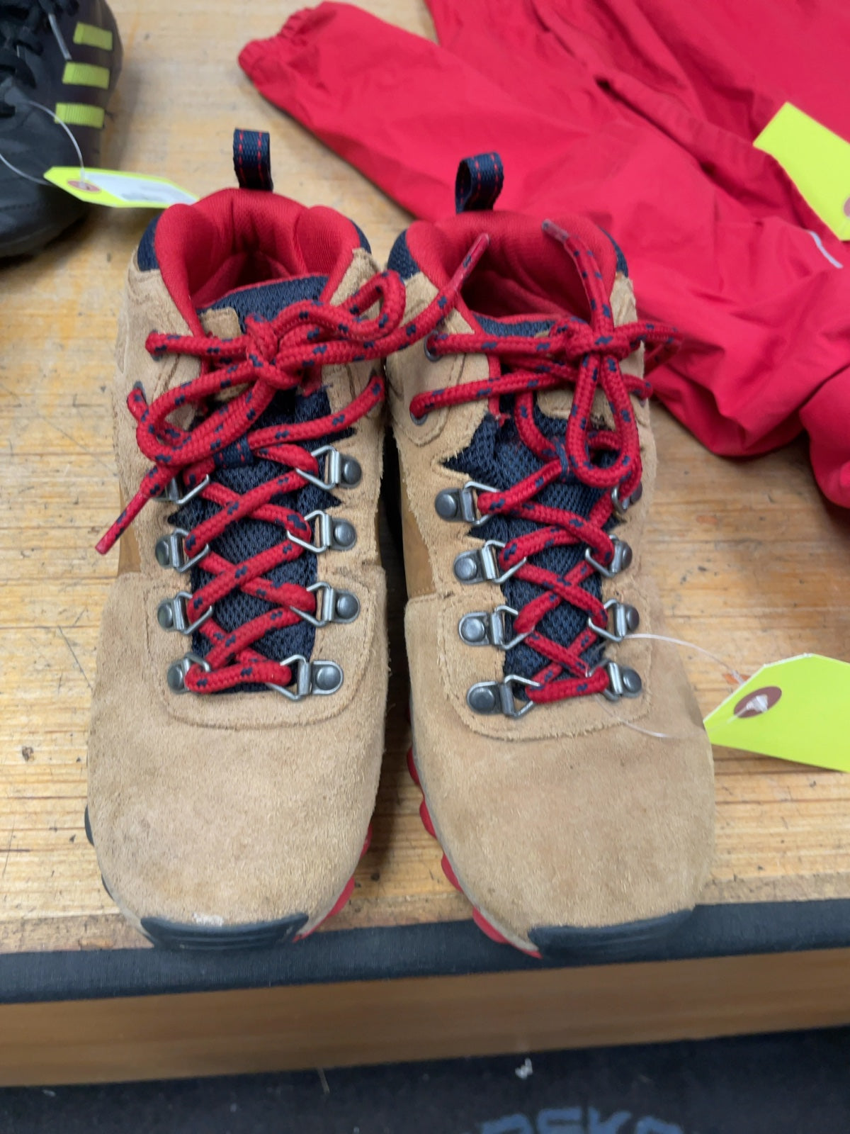 Columbia Hiking Boots Size 2