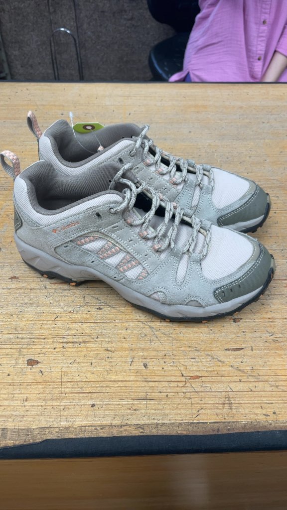 Columbia Hiking Boots - Size 9 - Beige/Orange