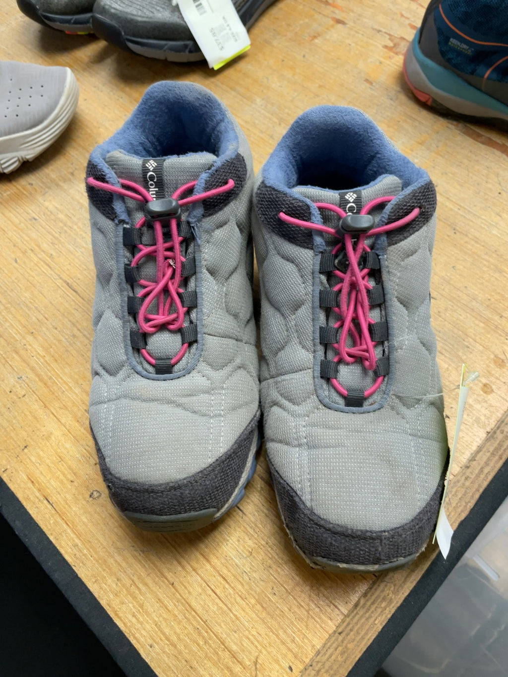 Columbia Waterproof Quilted Hiking Boots Size 3 Grey