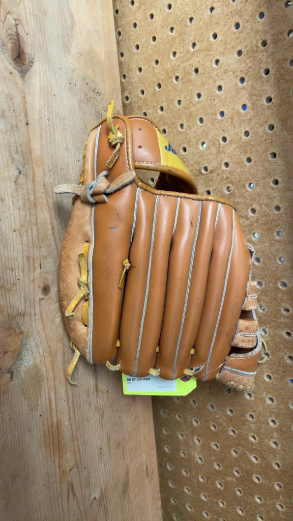 Cooper 750 12" Baseball Glove - Right Hand Throw