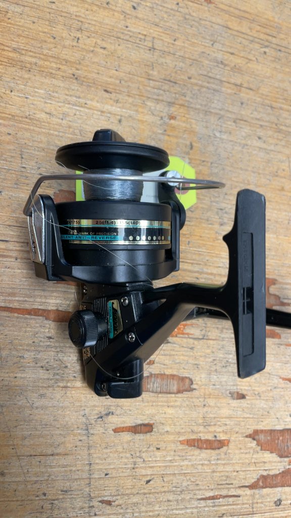 Daiwa Graphite 1300C Spinning Reel