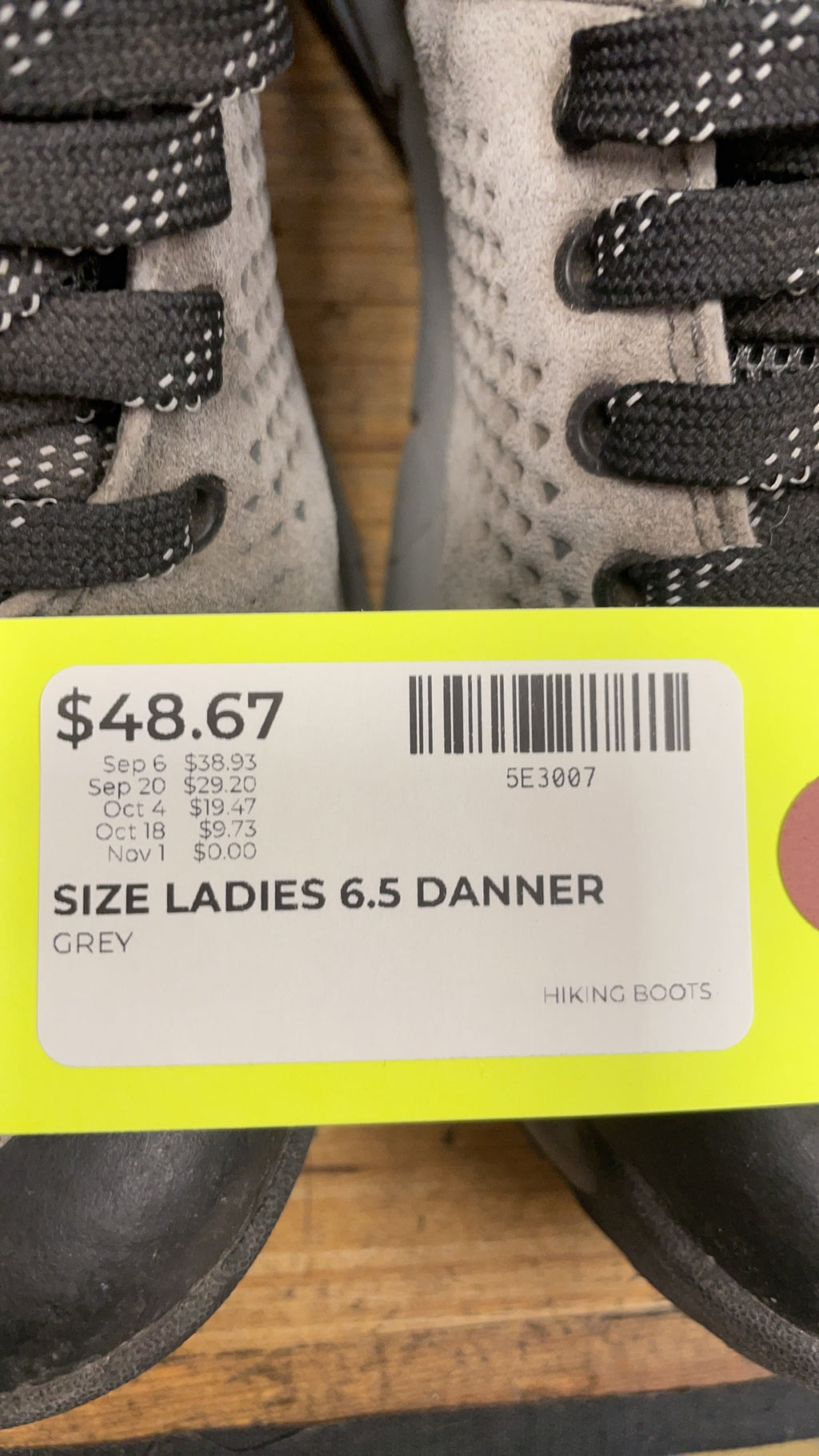 Danner Trail 2650 Hiking Boots - Ladies Size 6.5