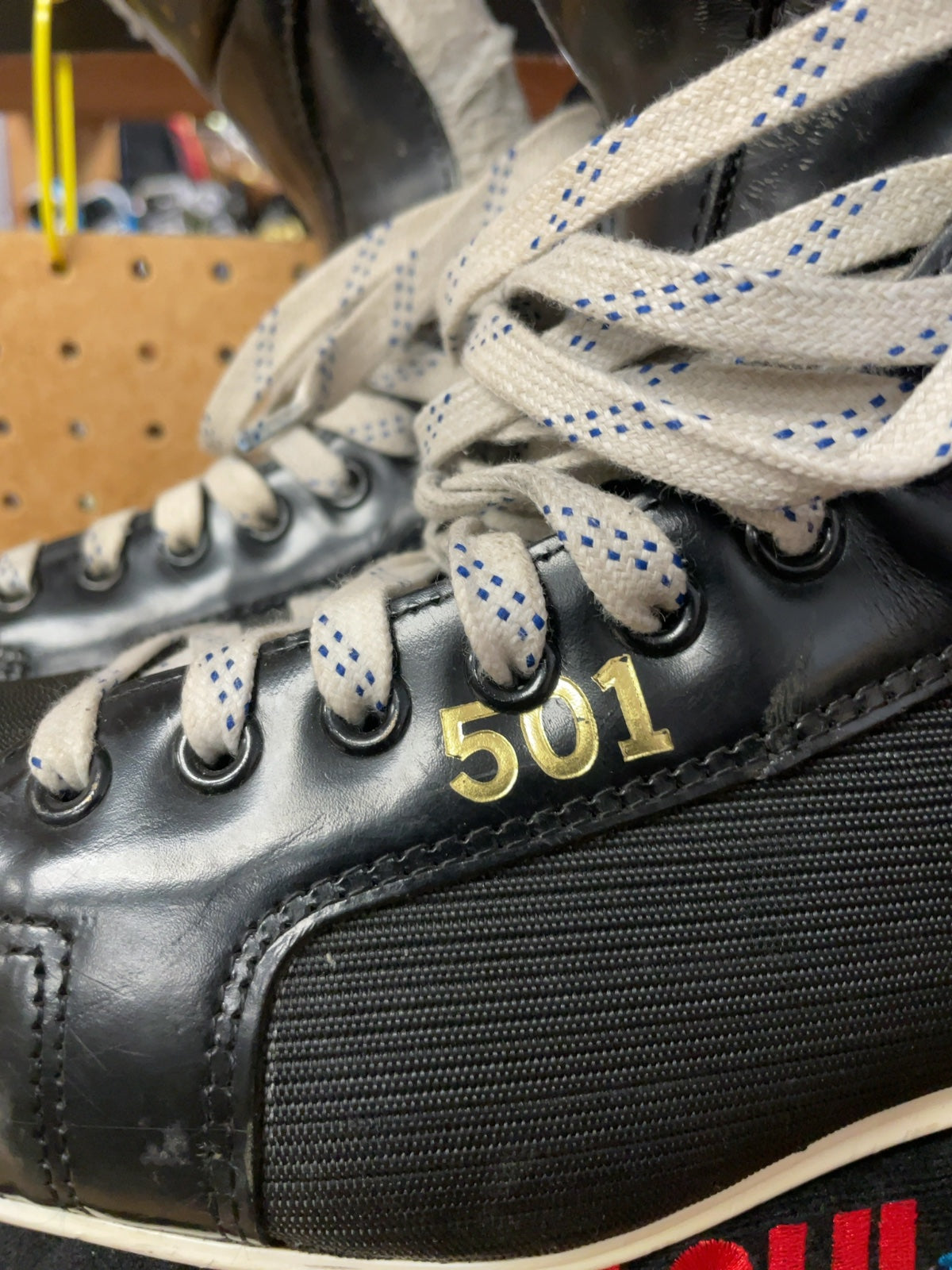 Daoust 501 Hockey Skates - Size 8.5