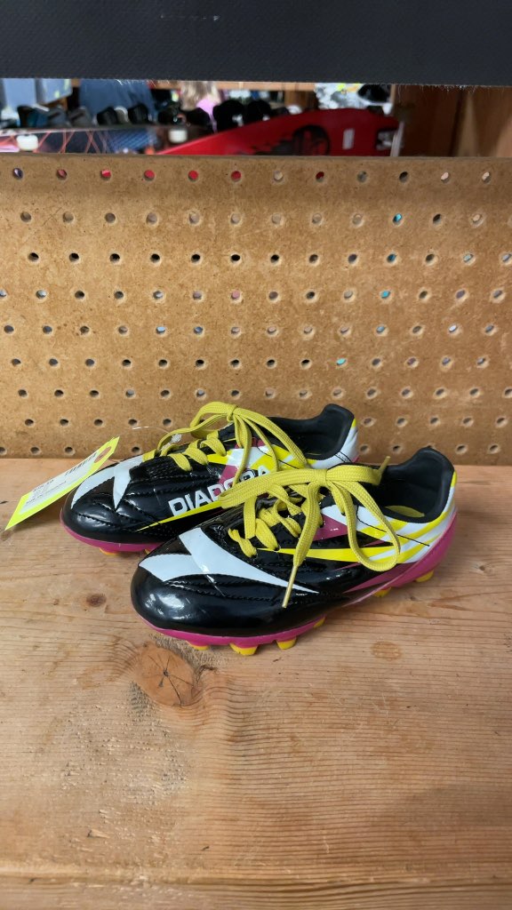 Diadora Soccer Cleats Size 10C