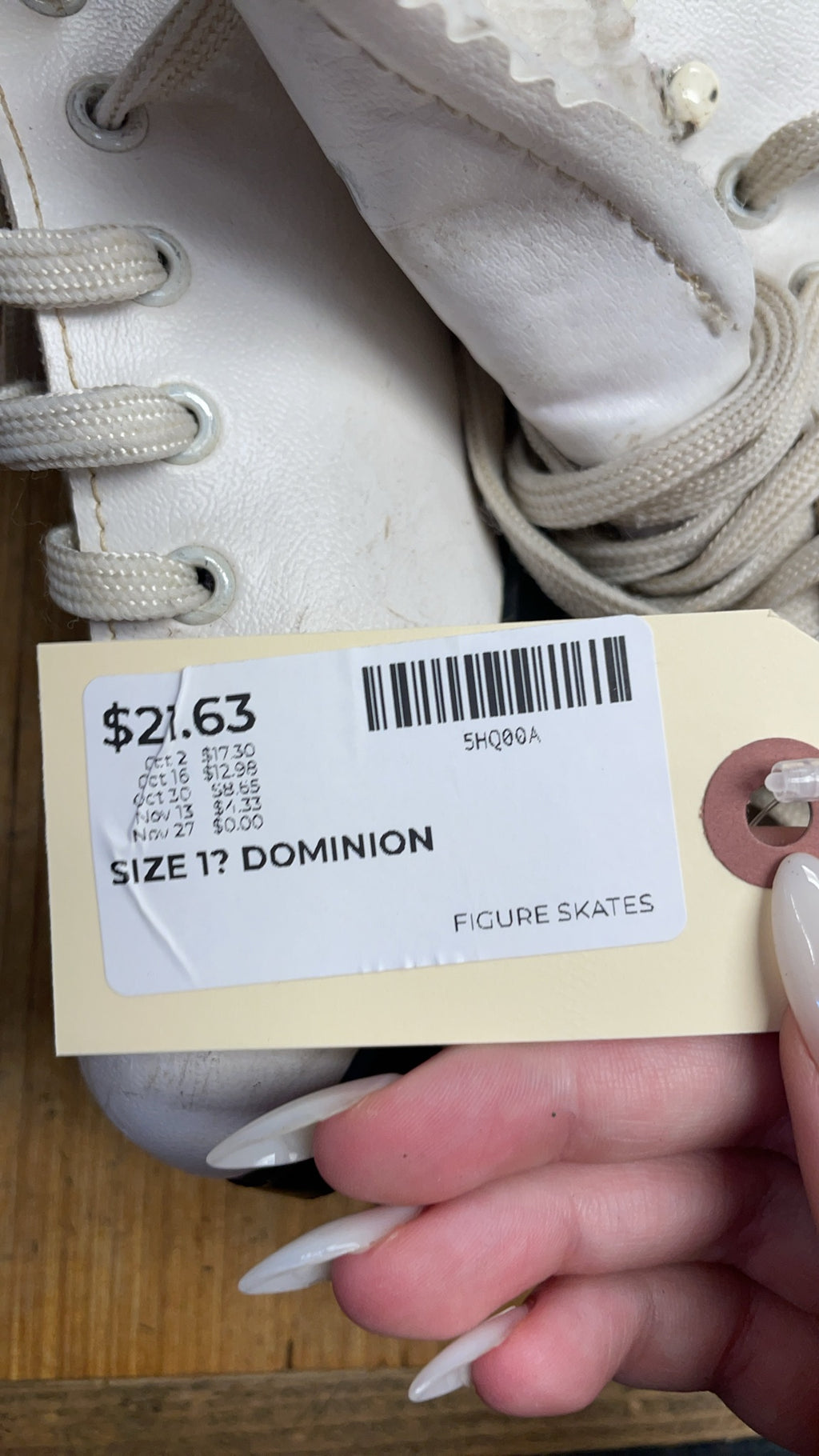 Dominion Silver Knight Size 1 Figure Skates