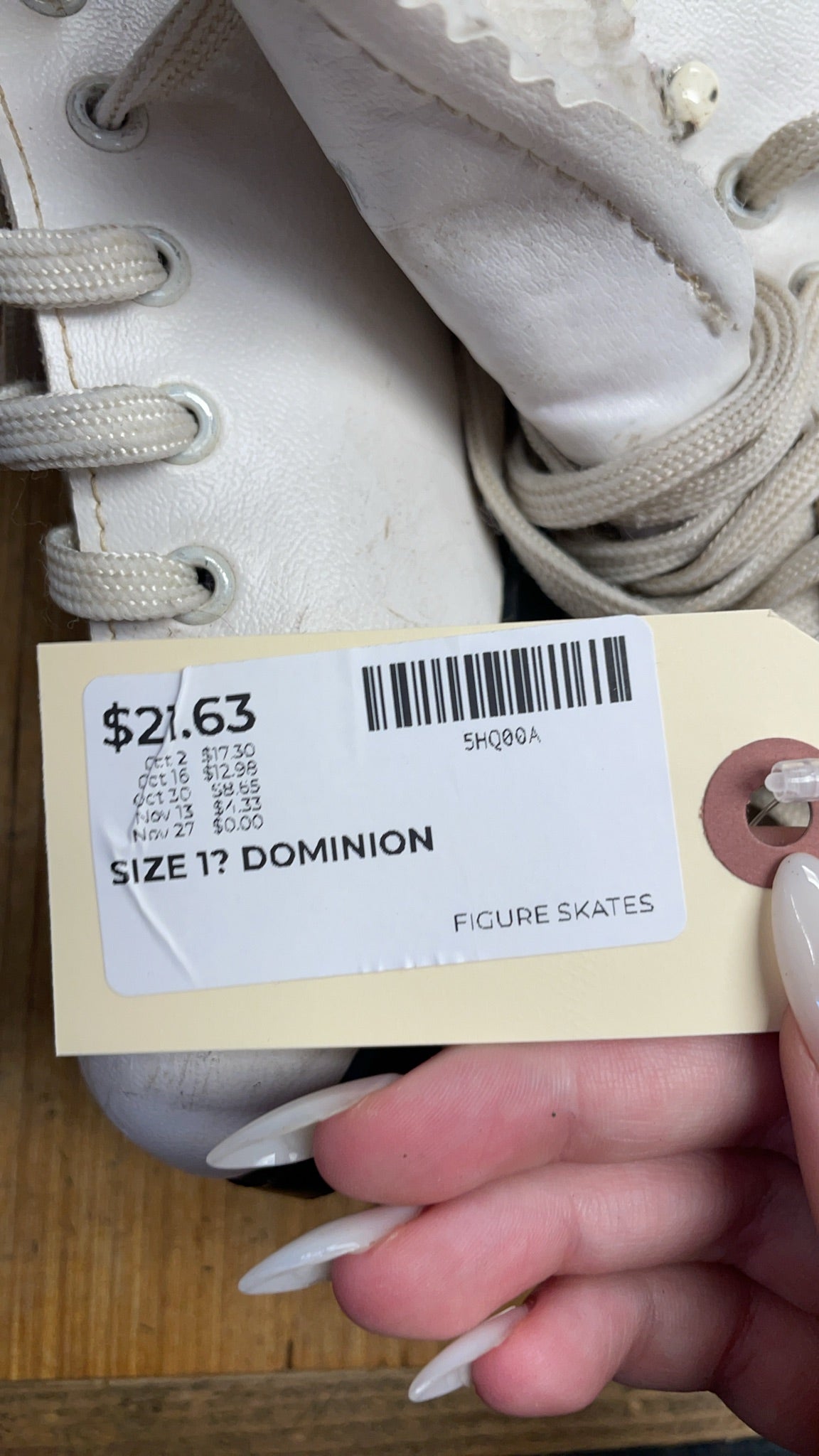 Dominion Silver Knight Size 1 Figure Skates