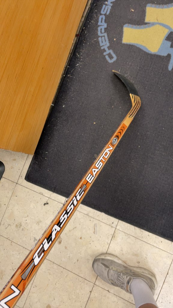 Easton Classic Hockey Stick - RH