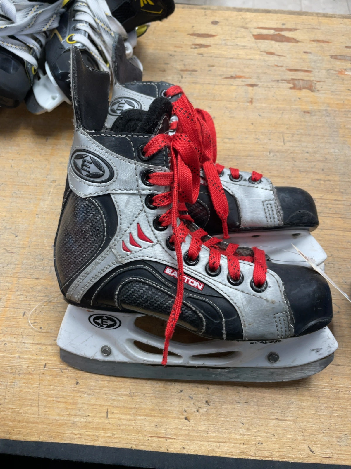 Easton Hockey Skates Size 1 Black/Red Laces