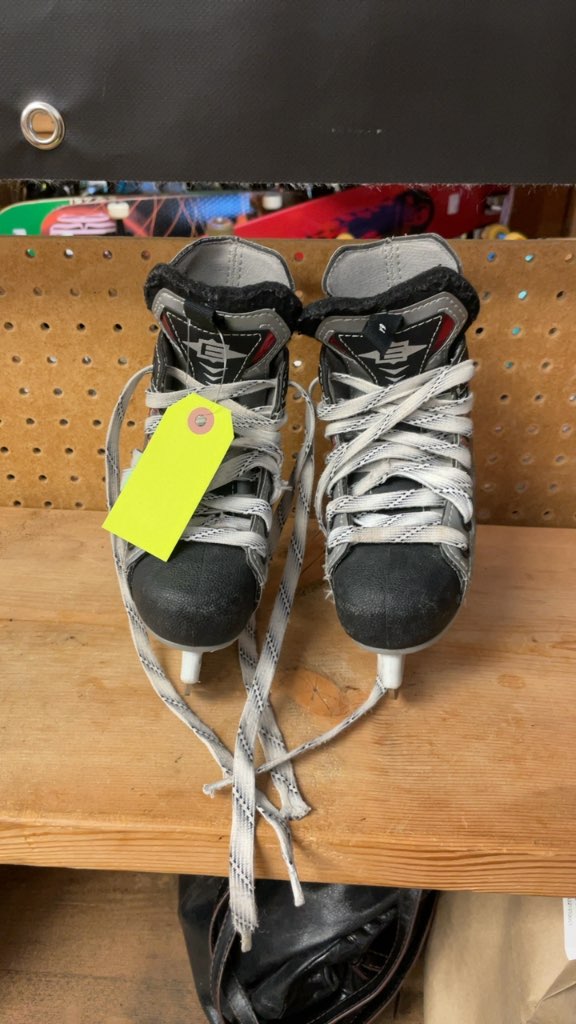 Easton SE10 Hockey Skates - Size 9C