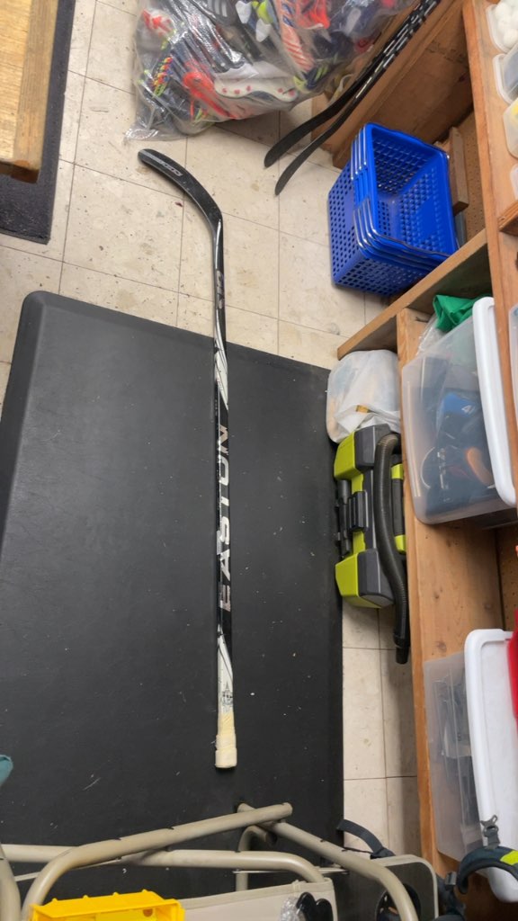 Easton Stealth S19 RH Hockey Stick