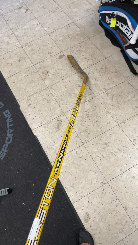 Easton Synergy Grip LH Hockey Stick - 110 Flex