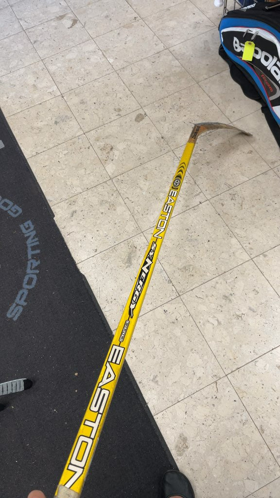 Easton Synergy Grip LH Hockey Stick - 110 Flex