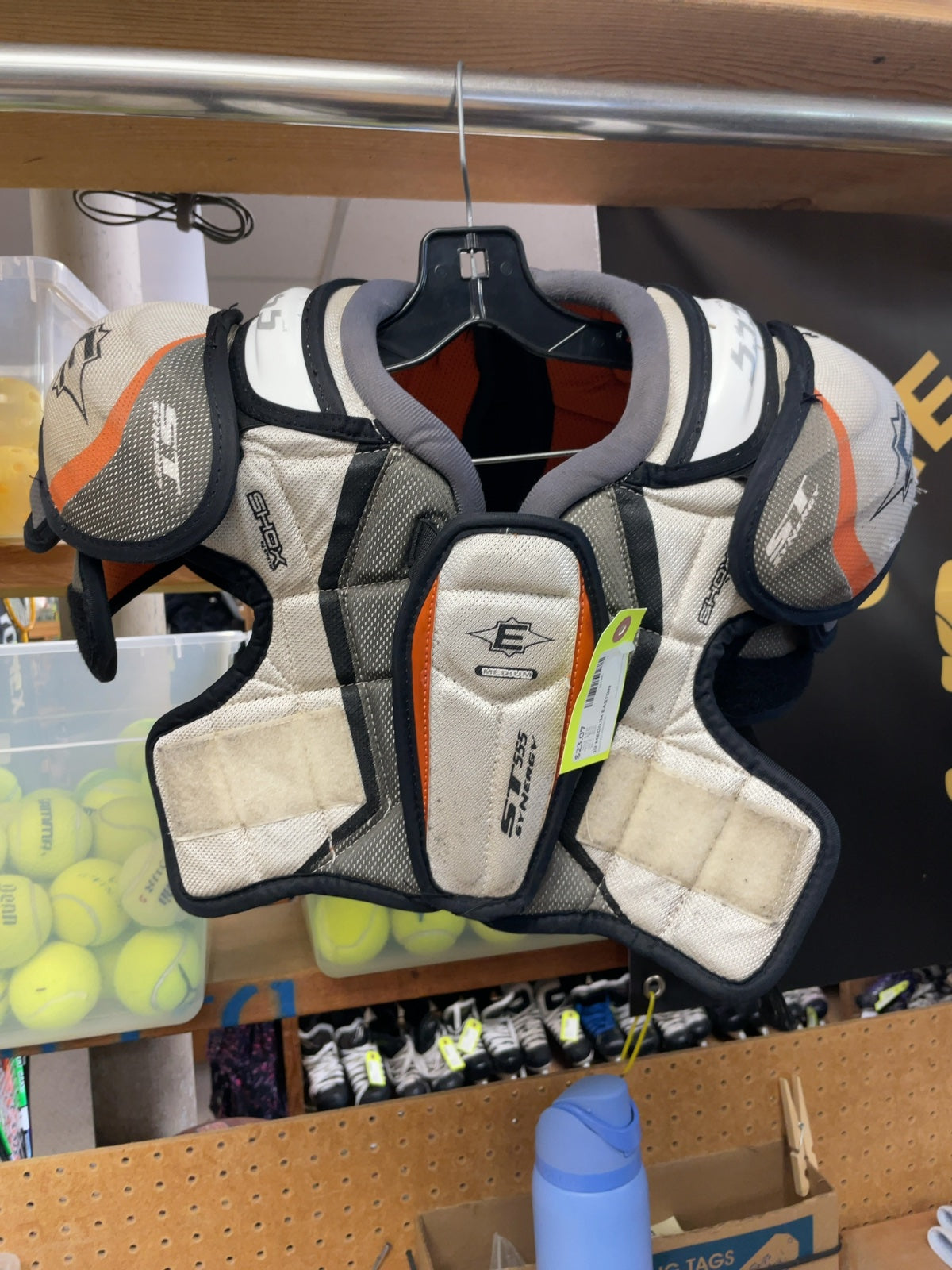 Easton Synergy ST555 Junior Hockey Shoulder Pads