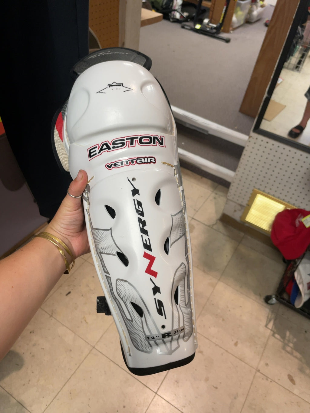 Easton Synergy Ventair 12" Hockey Shin Pads