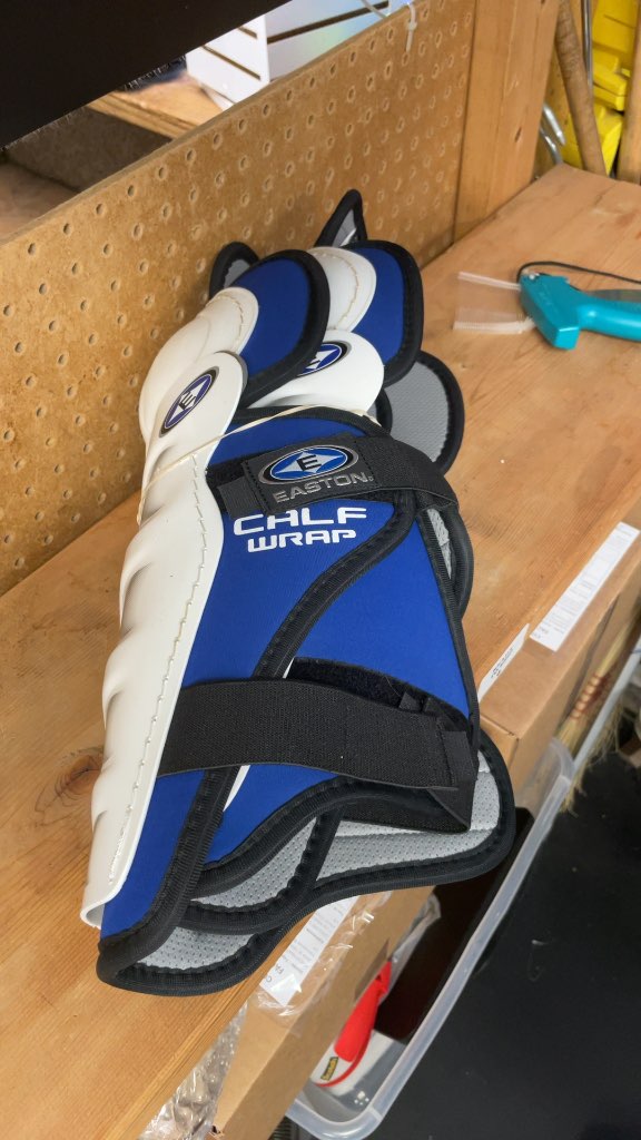 Easton X-Treme 13" Hockey Shin Pads