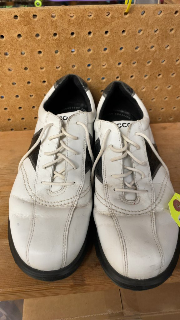 ECCO Golf Shoes Size 10 White