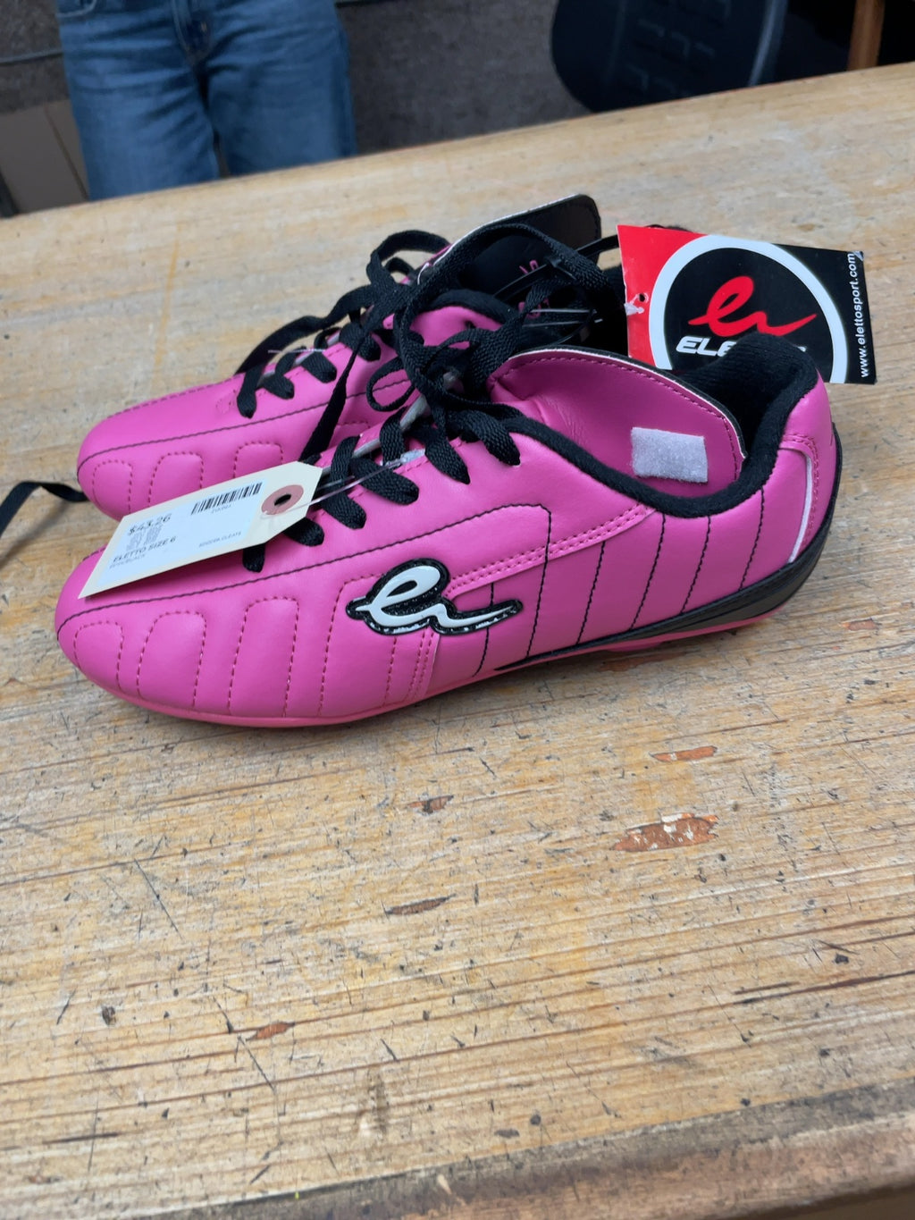 Eletto Soccer Cleats Size 6 Pink/Black