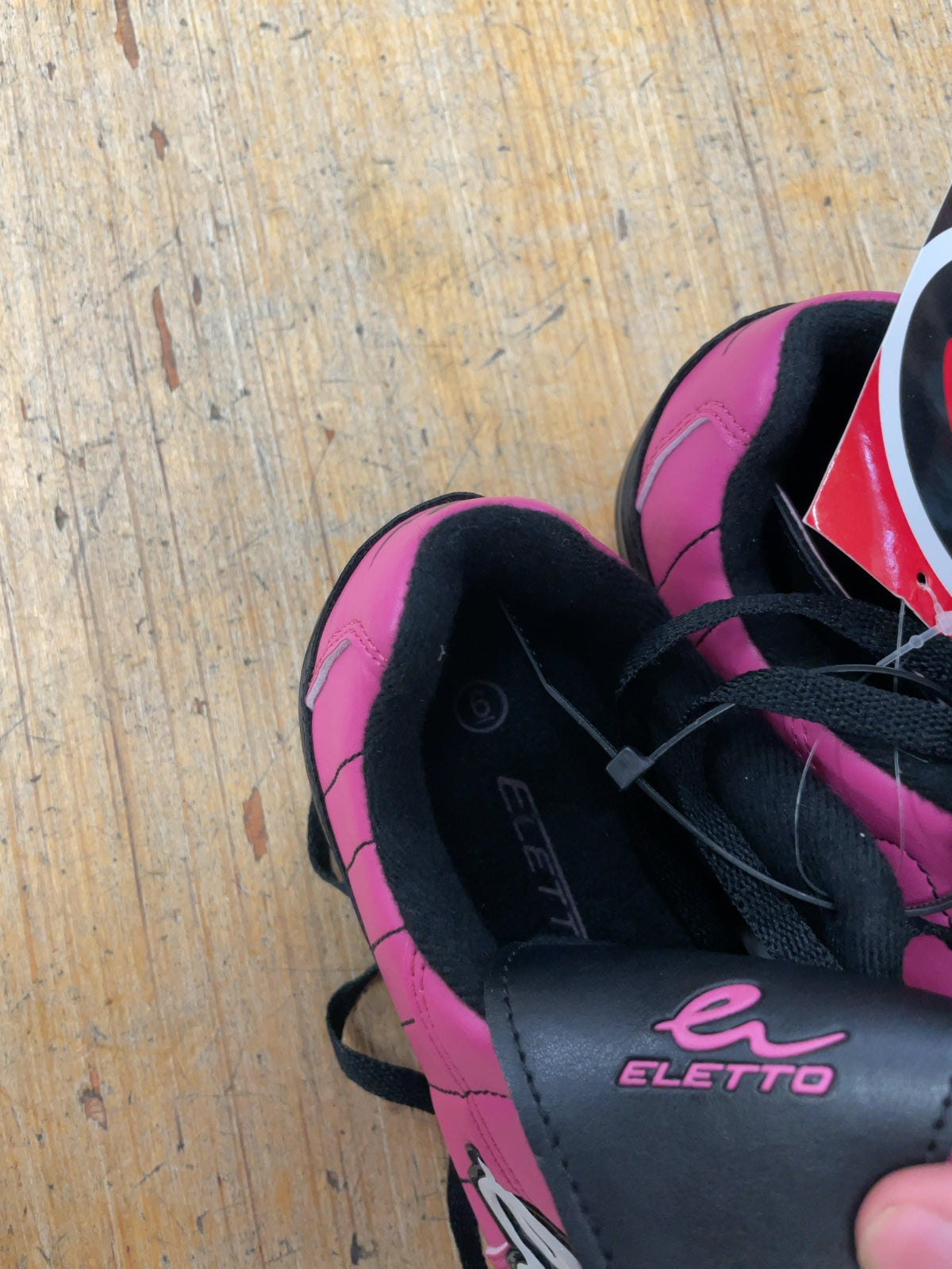 Eletto Soccer Cleats Size 6 Pink/Black