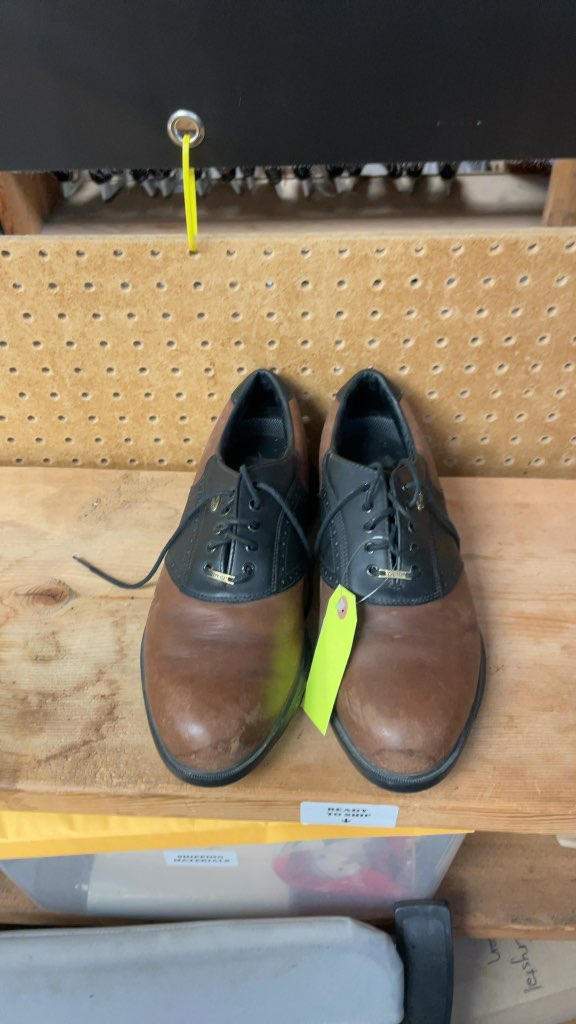 Etonic Men's Size 10 Gore-Tex Leather Golf Shoes