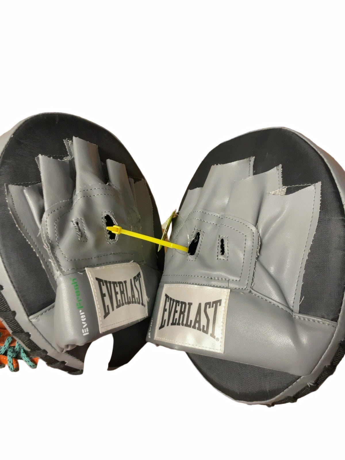 Everlast Boxing Pads Grey