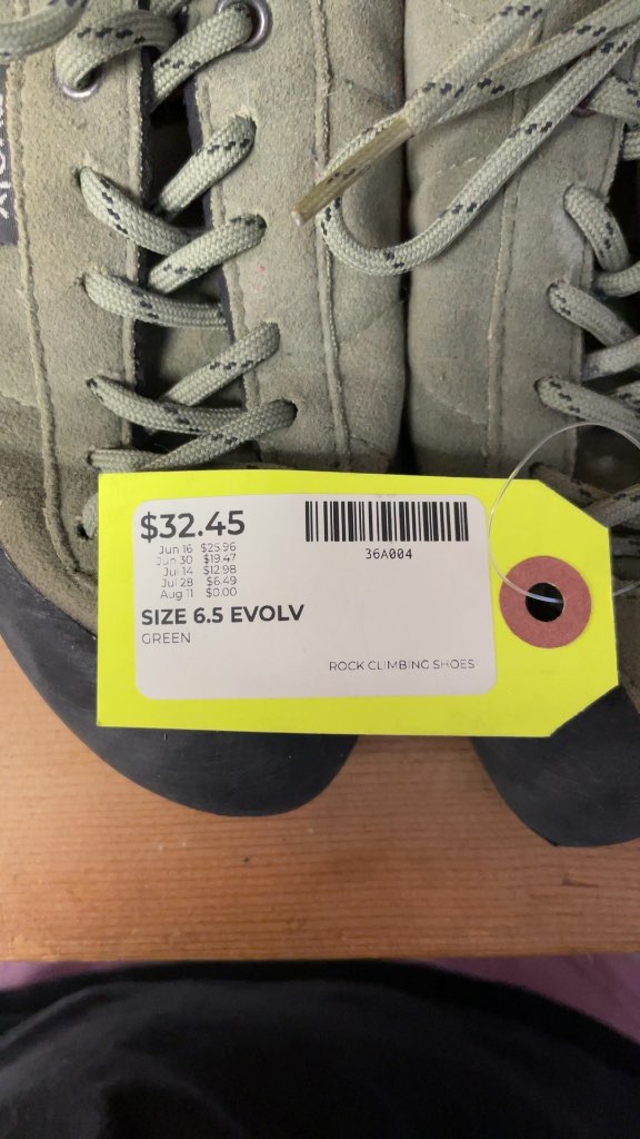 Evolv Rock Climbing Shoes - Size 6.5