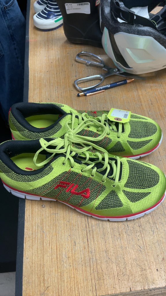 Fila Size 9 Yellow Running Shoes