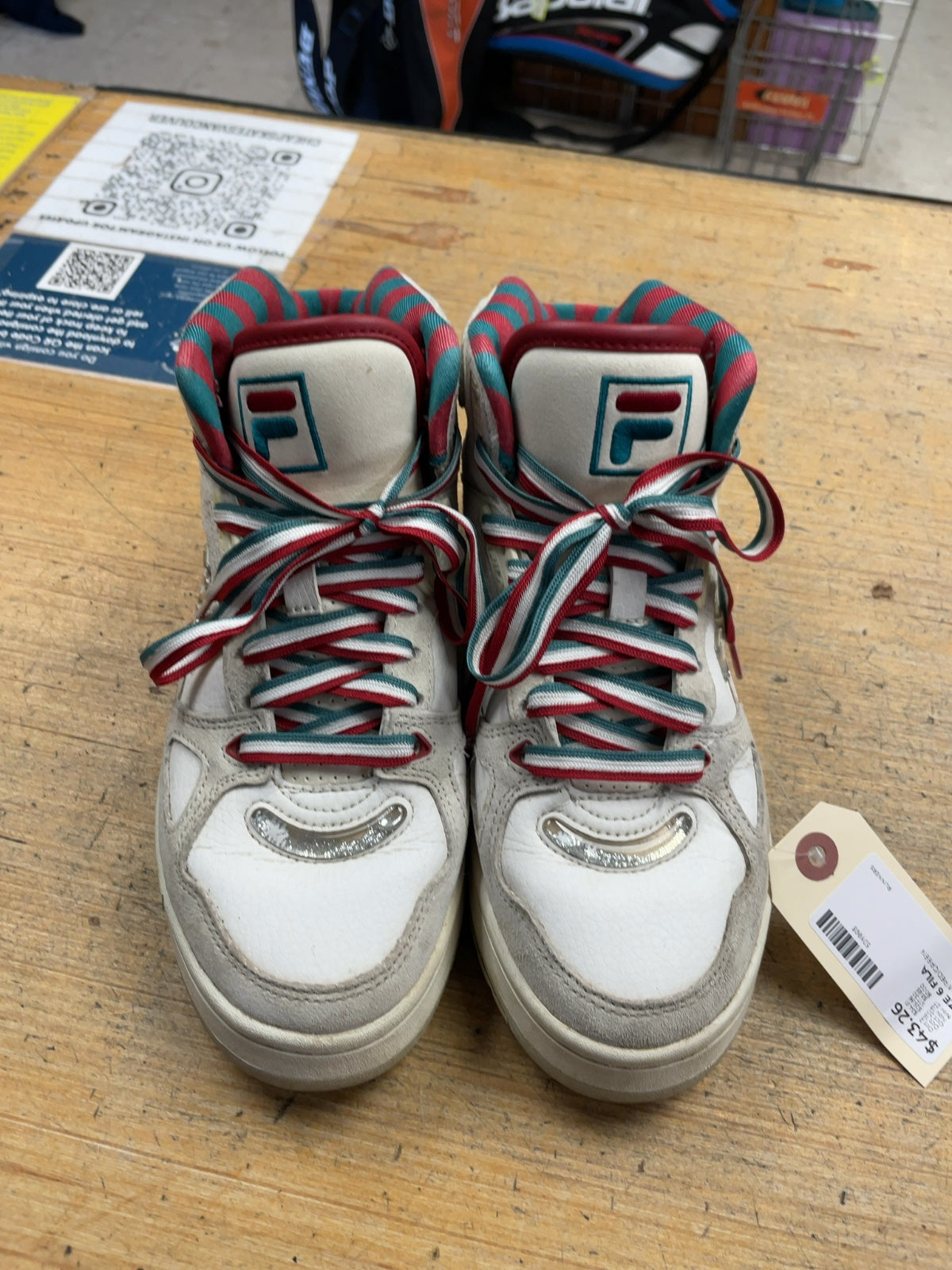Fila Teratach Size 6 Cream/Red/Green High-Top Sneakers