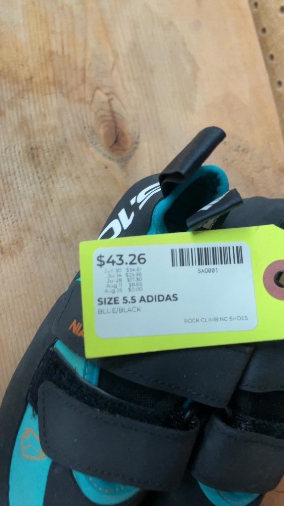 Five Ten NIAD Rock Climbing Shoes - Size 5.5