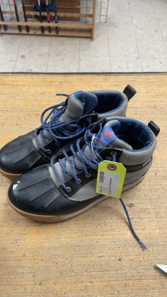 Forsake Ladies Size 8 Rain Boots - Black/Grey
