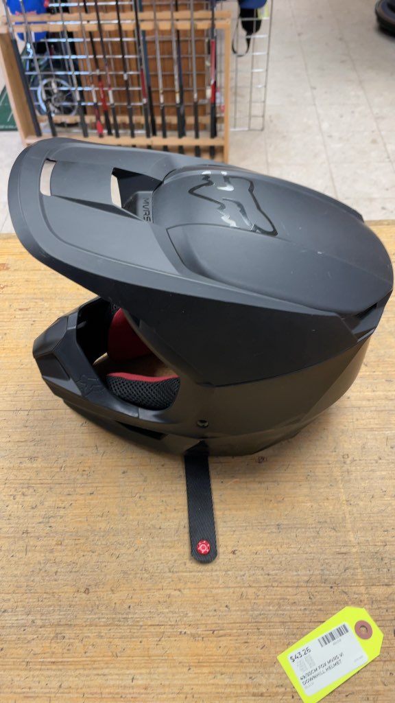 Fox MVRS V1 Downhill Helmet